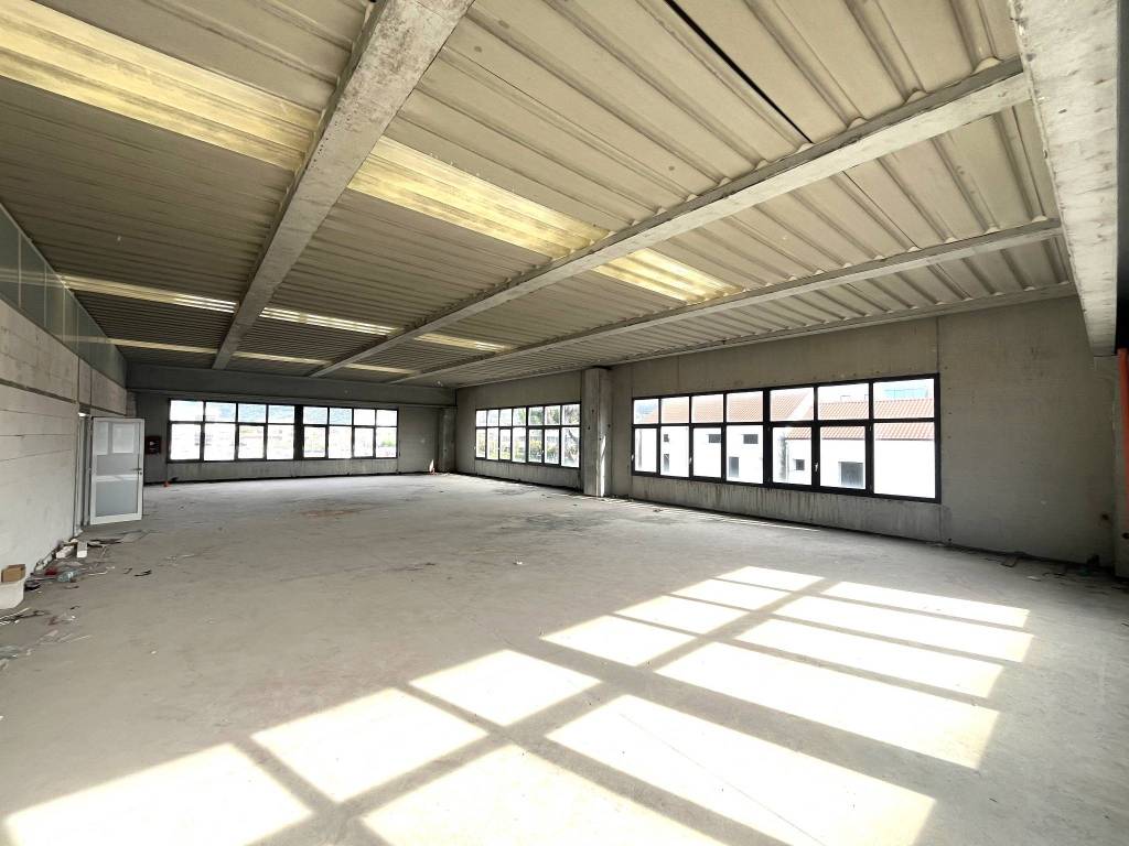 ufficio in affitto a Salerno in zona Zona Industriale