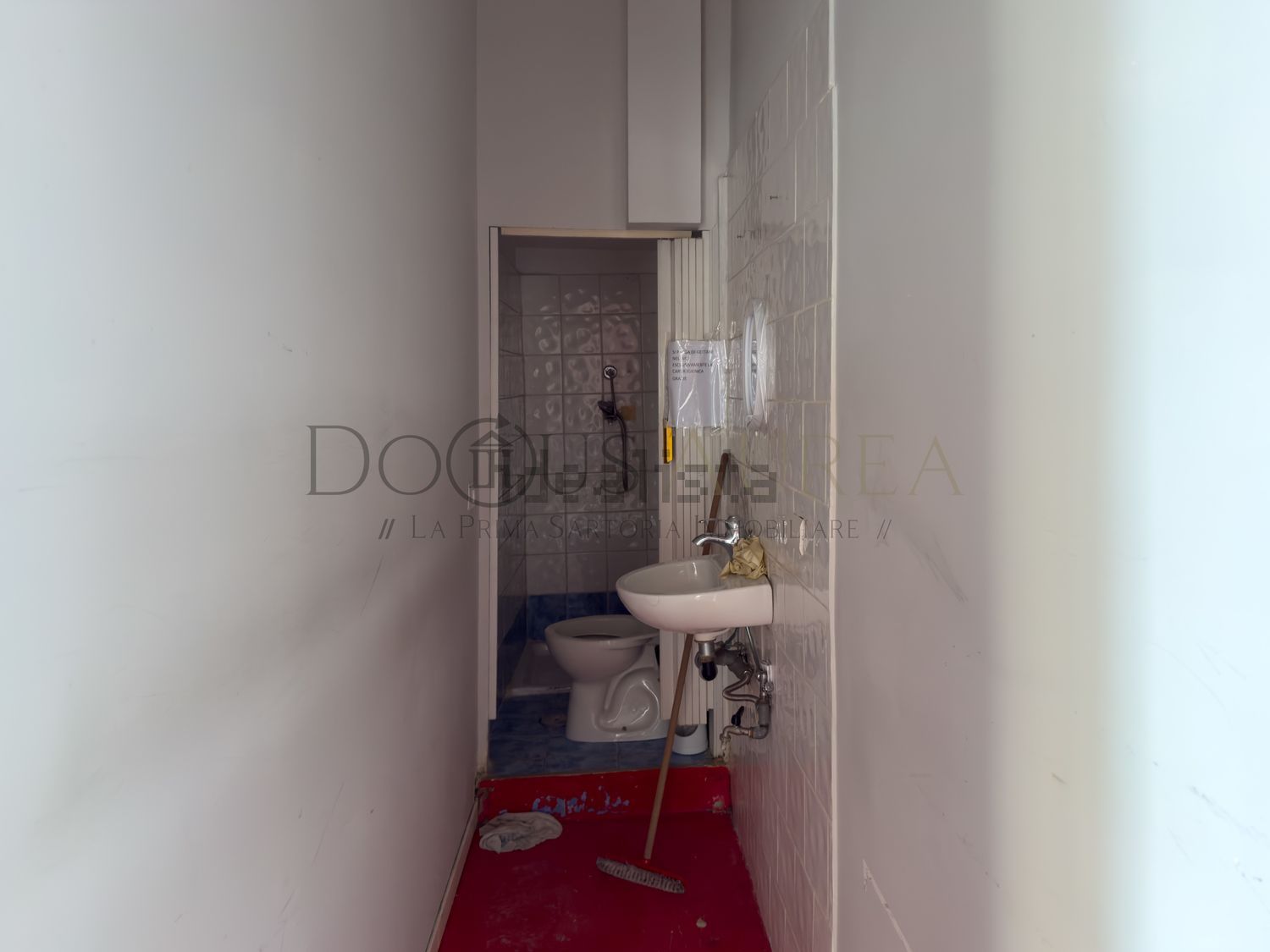 locale commerciale in affitto a Salerno