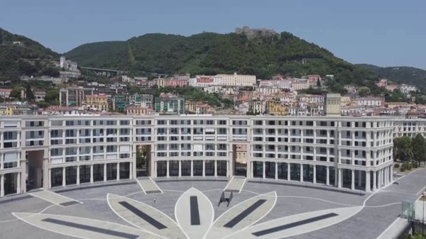 appartamento in affitto a Salerno in zona Centro Città