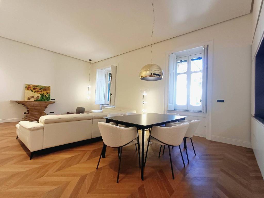 appartamento in affitto a Salerno in zona Centro Città