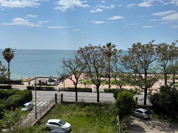 appartamento in affitto a Salerno in zona Torrione