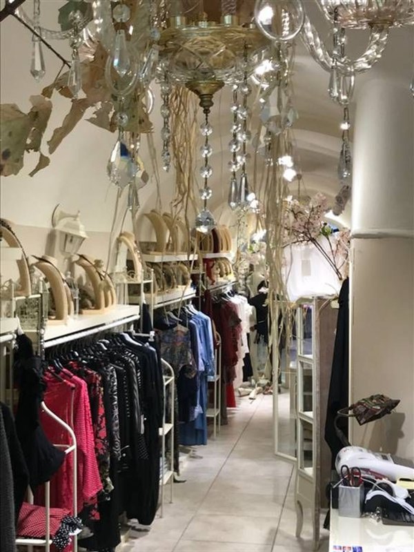 locale commerciale in affitto a Salerno in zona Mercatello