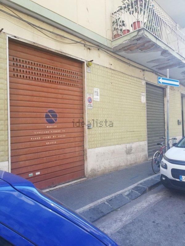 locale commerciale in affitto a Salerno