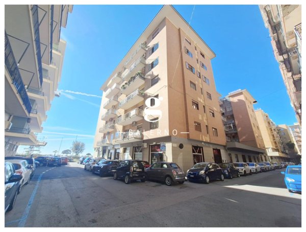 appartamento in affitto a Salerno in zona Centro Città