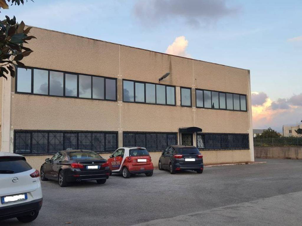 ufficio in affitto a Salerno in zona San Leonardo