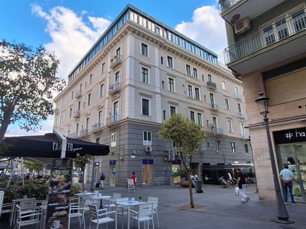 appartamento in affitto a Salerno in zona Centro Città