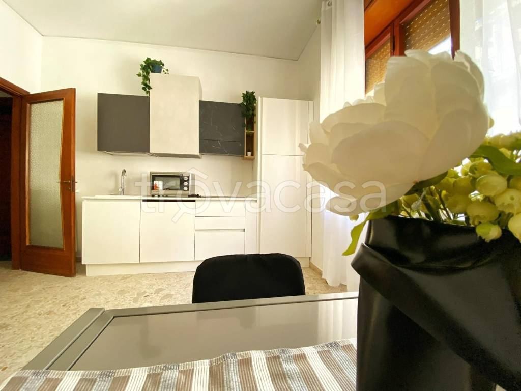 appartamento in affitto a Salerno in zona Centro Città