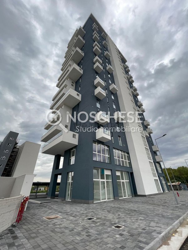 locale commerciale in affitto a Salerno