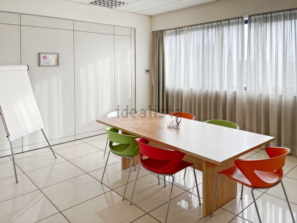 ufficio in affitto a Salerno in zona Porto