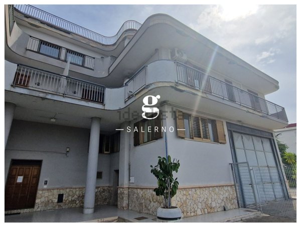 ufficio in affitto a Salerno in zona Zona Industriale