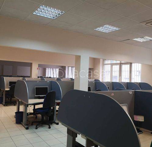 ufficio in affitto a Salerno in zona Brignano / Piezzo