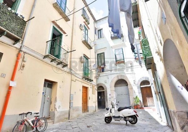 appartamento in affitto a Salerno in zona Centro Città