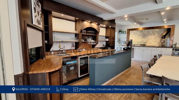 locale commerciale in affitto a Salerno