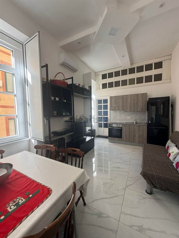 appartamento in affitto a Salerno in zona Centro Città