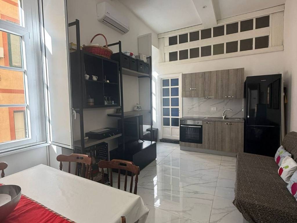 appartamento in affitto a Salerno in zona Centro Città