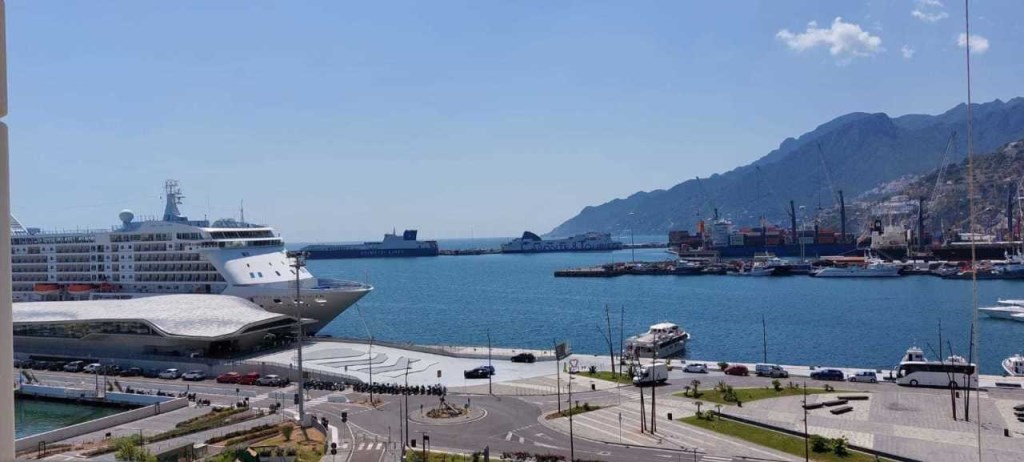 appartamento in affitto a Salerno in zona Centro Città