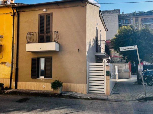 appartamento in affitto a Salerno in zona Pastena