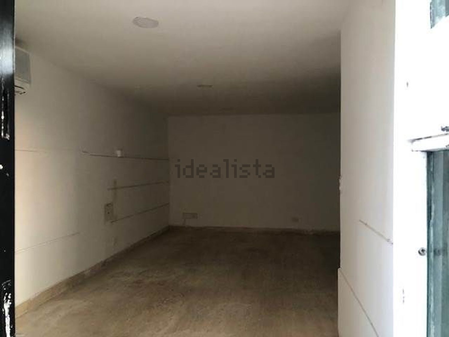 negozio in affitto a Salerno in zona Centro Città