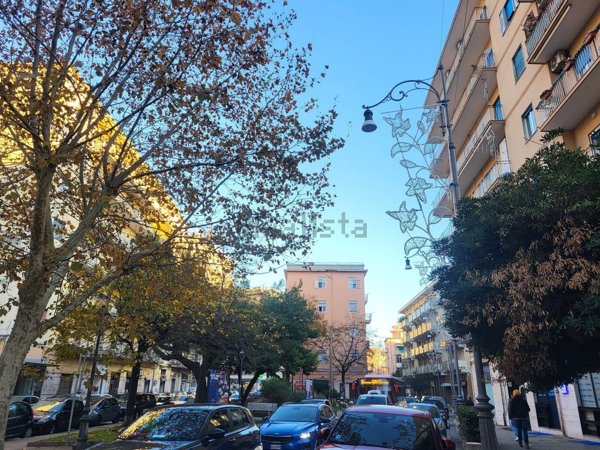 ufficio in affitto a Salerno in zona Torrione