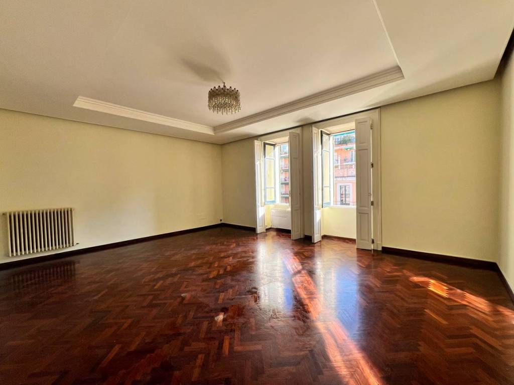 appartamento in affitto a Salerno in zona Centro Città