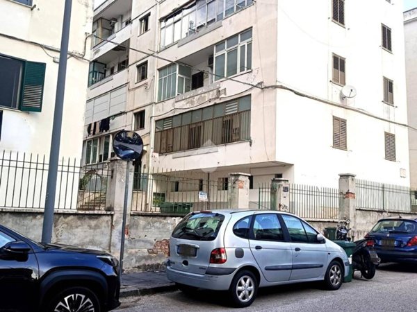 appartamento in affitto a Salerno in zona Torrione