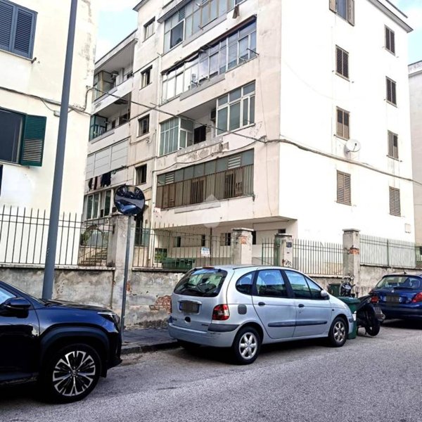 appartamento in affitto a Salerno in zona Torrione