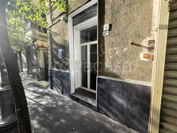 negozio in affitto a Salerno