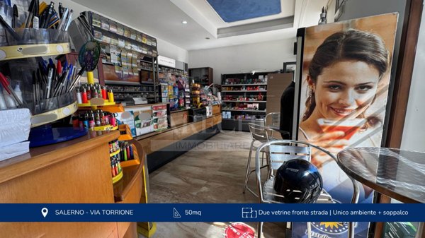 negozio in affitto a Salerno in zona Torrione