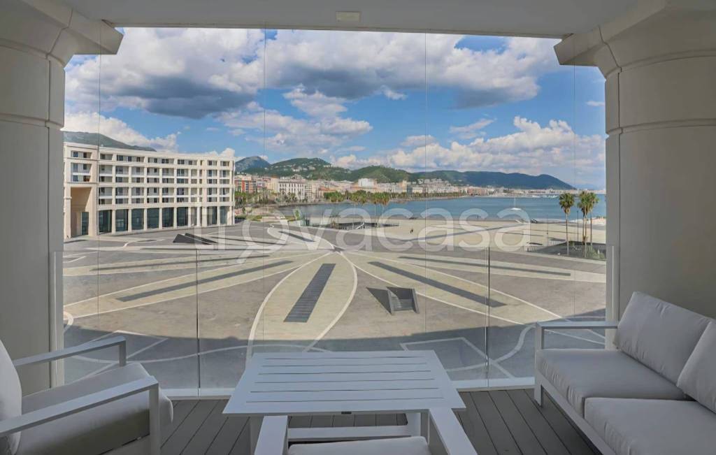 appartamento in affitto a Salerno in zona Centro Città