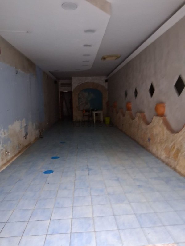 locale commerciale in affitto a Salerno in zona Torrione