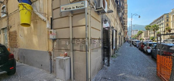 locale commerciale in affitto a Salerno in zona Centro Città