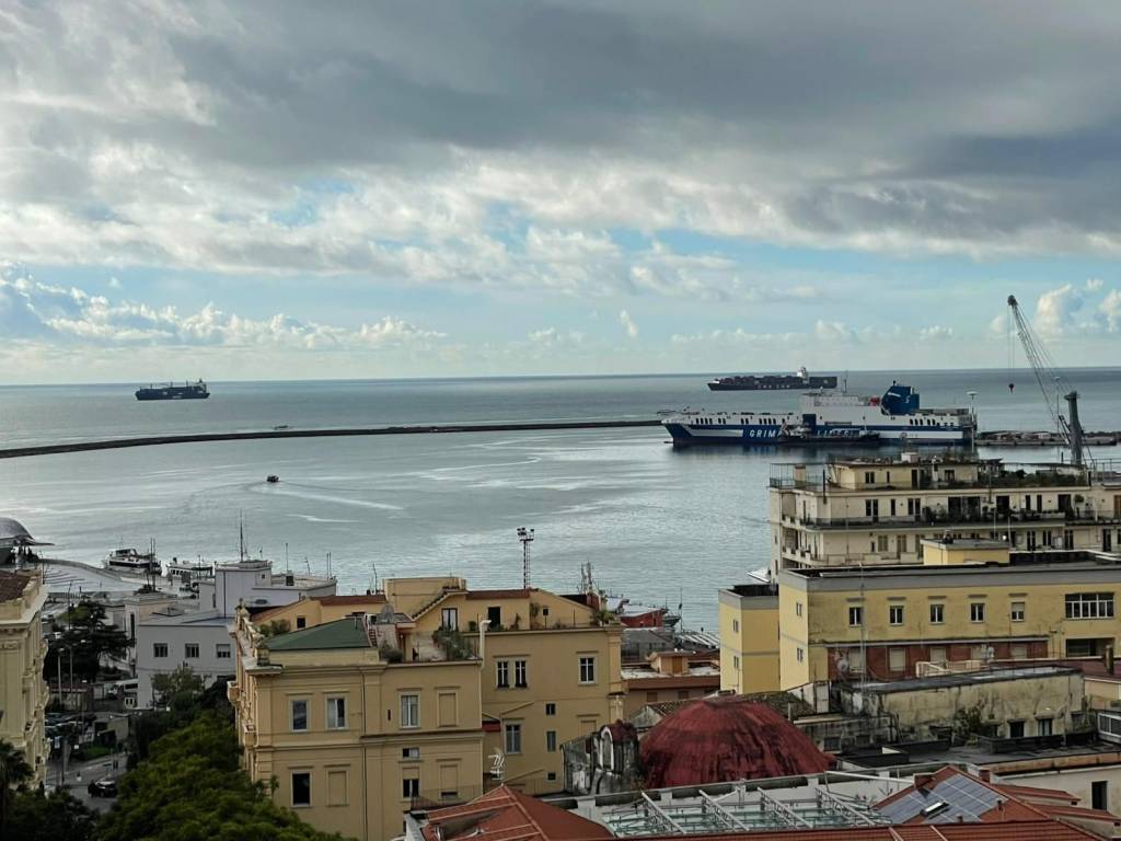 appartamento in affitto a Salerno in zona Centro Città