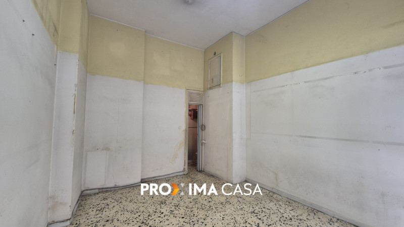 negozio in affitto a Salerno in zona Irno