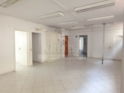 ufficio in affitto a Salerno in zona San Leonardo