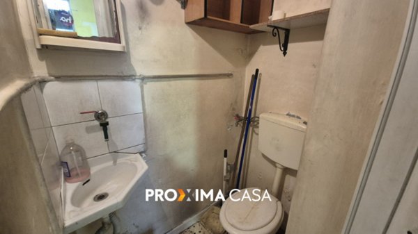 locale commerciale in affitto a Salerno in zona Irno