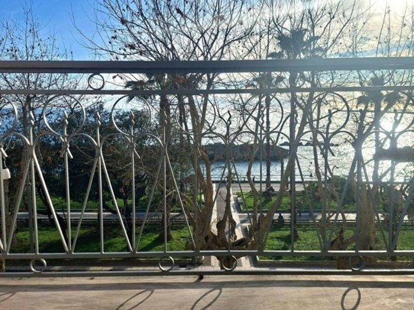 appartamento in affitto a Salerno in zona Centro Città