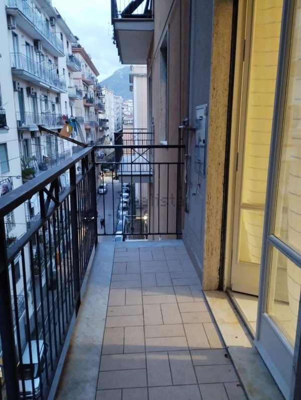 appartamento in affitto a Salerno in zona Centro Città
