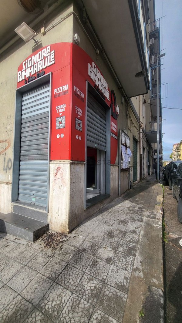 locale commerciale in affitto a Salerno