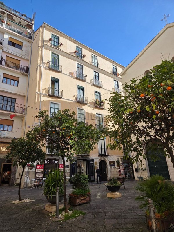 appartamento in affitto a Salerno in zona Centro Città