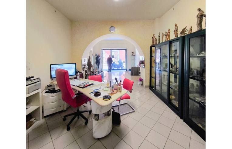 locale commerciale in affitto a Salerno in zona Matierno