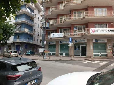 negozio in affitto a Salerno in zona Gelsi Rossi