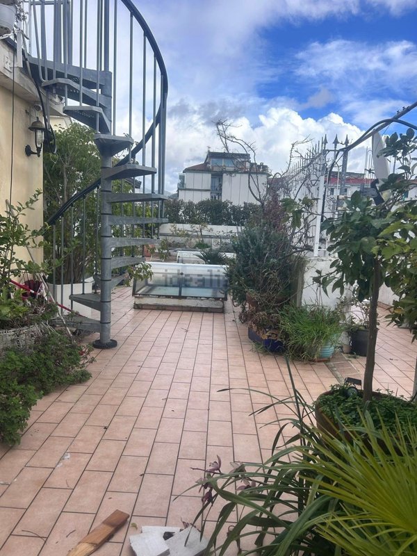 appartamento in affitto a Salerno in zona Centro Città