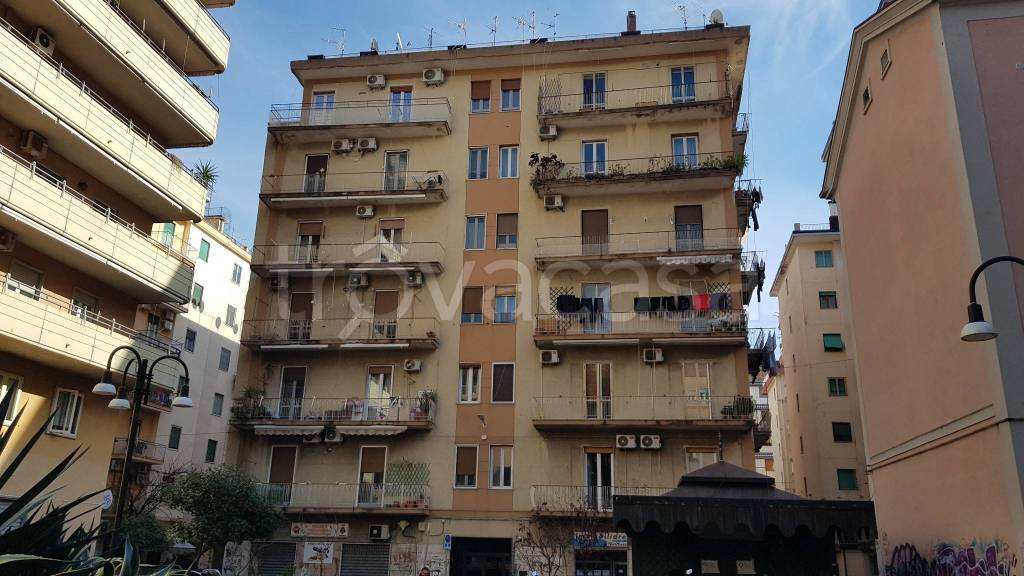 appartamento in affitto a Salerno in zona Torrione