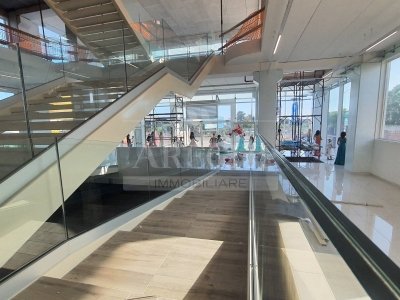 negozio in affitto a Salerno in zona Fuorni