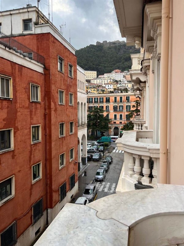 appartamento in affitto a Salerno in zona Centro Città