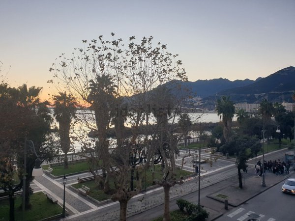 appartamento in affitto a Salerno in zona Centro Città