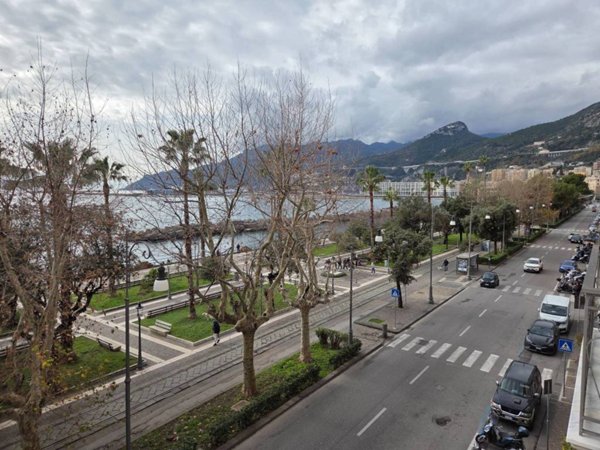 appartamento in affitto a Salerno in zona Centro Città