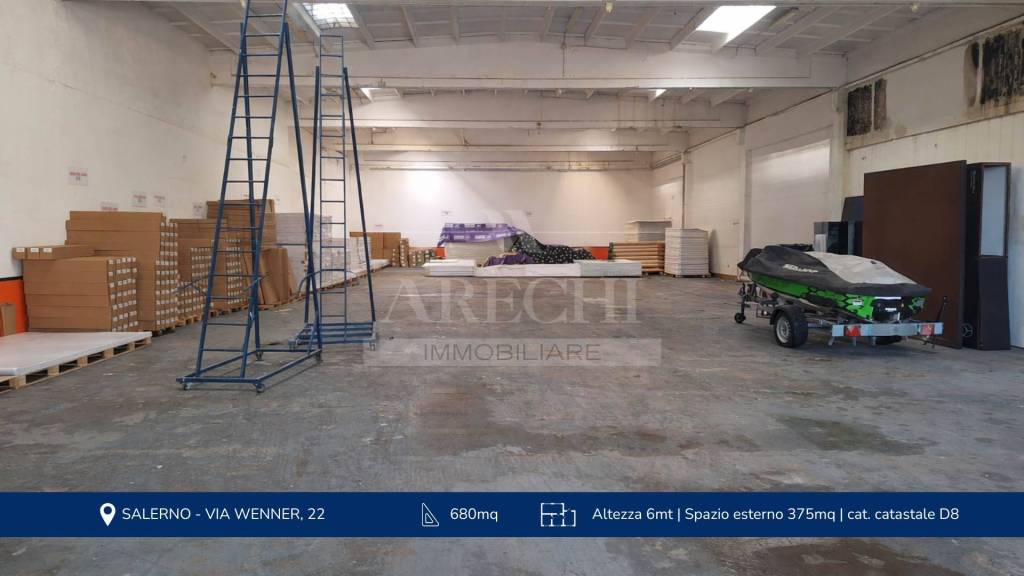negozio in affitto a Salerno in zona Zona Industriale