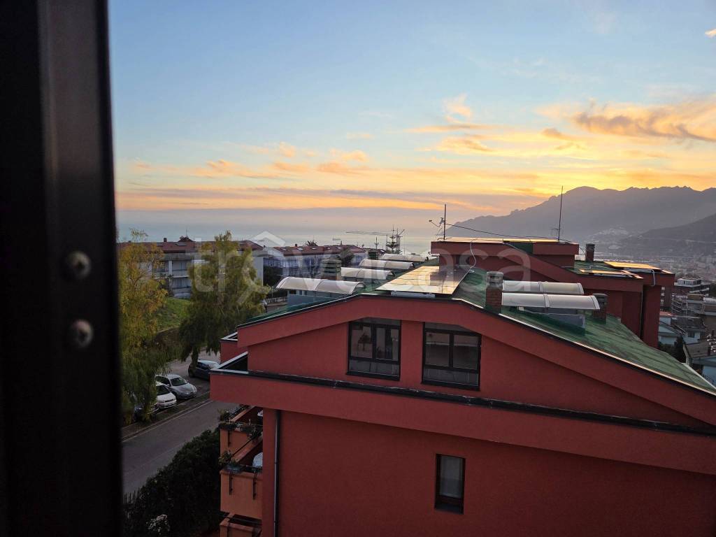 appartamento in affitto a Salerno in zona Irno