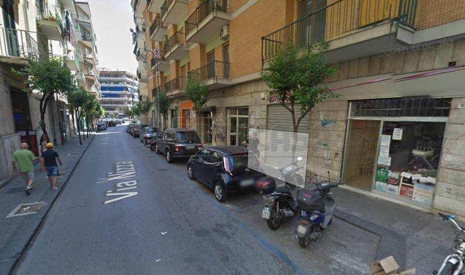 negozio in affitto a Salerno in zona Ogliara
